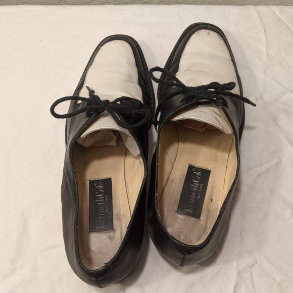 SOLD- Vintage Black & White Leather Loafers - Picture 3 of 14
